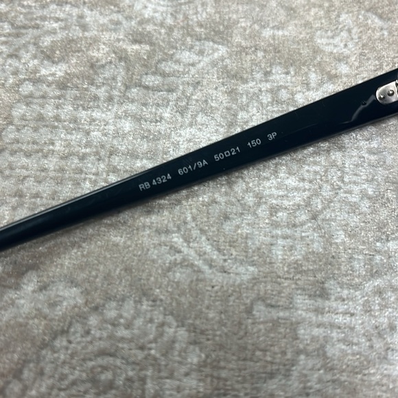 Brand New Ray-Ban Polarized Sunglasses Polished Black w/ Green Lens Round Winged - Picture 13 of 16